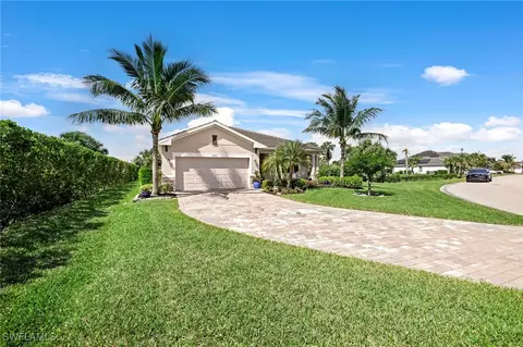 9715 Mirada Blvd, Fort Myers, FL 33908
