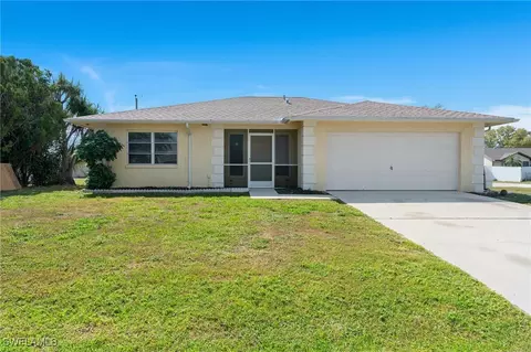 1202 SE 34th St, Cape Coral, FL 33904