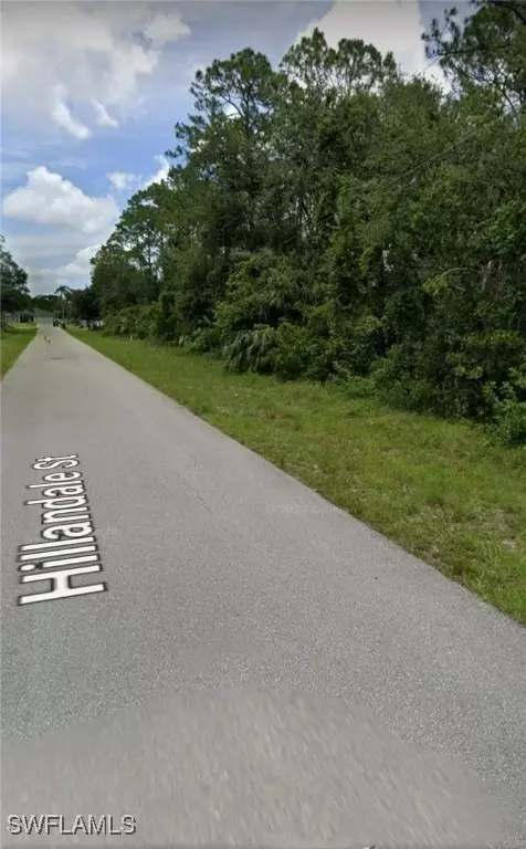 38483850 Hillandale St, Fort Myers, FL 33905