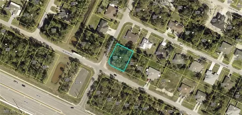 913915 Meadow Rd, Lehigh Acres, FL 33973