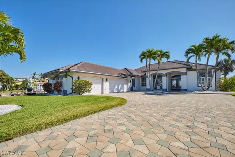 1685 Edith Esplanade, Cape Coral, FL 33904