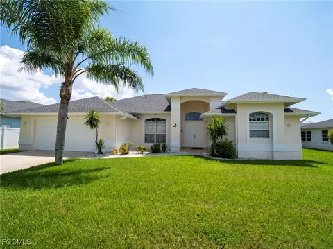 1822 SE 20th St, Cape Coral, FL 33990