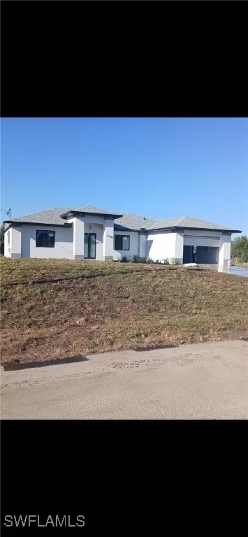 3700 33rd St SW, Lehigh Acres, FL 33976