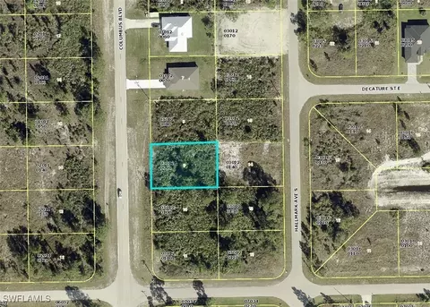 1121 Columbus Blvd S, Lehigh Acres, FL 33974