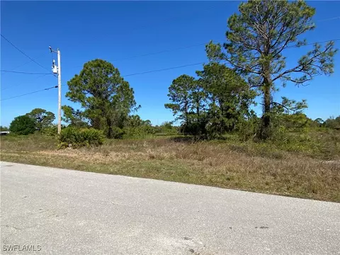 1035 Bandera St, Lehigh Acres, FL 33974