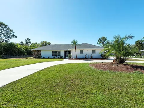 9520 Coralee Ave, Estero, FL 33928 photo 3