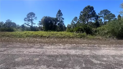 636 Mulberry Ave S, Lehigh Acres, FL 33974