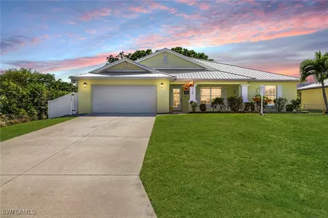 5221 6th St W, Lehigh Acres, FL 33971