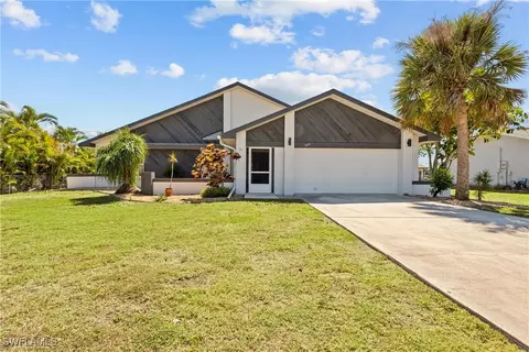 6013 Macbeth Ln, Fort Myers, FL 33908