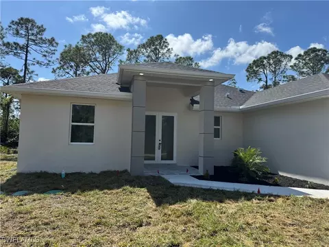 928 Anthony St E, Lehigh Acres, FL 33974 photo 2