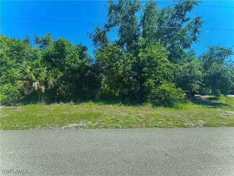 2606 49th St W, Lehigh Acres, FL 33971