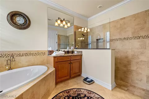 Bath - 9209 Veneto Ln, Naples, FL 34113 photo 2 of 4