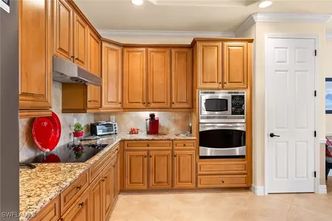Kitchen - 9209 Veneto Ln, Naples, FL 34113 photo 2 of 5