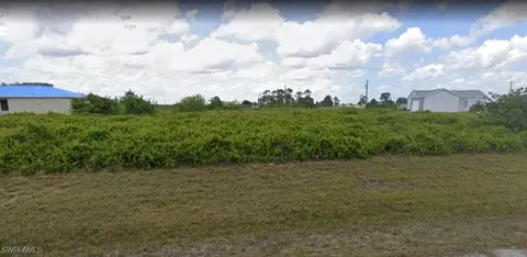 9048 Bamboo Cir, Labelle, FL 33935 photo 2
