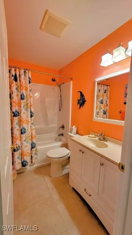 Bath - 2015 Schooner Dr, Labelle, FL 33935 photo 2 of 2
