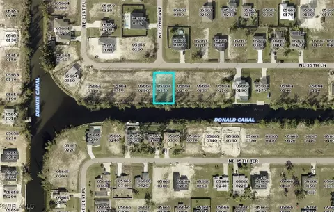 2202 NE 35th Ln, Cape Coral, FL 33909