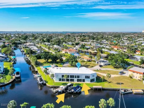 5111 Manor Ct #2, Cape Coral, FL 33904