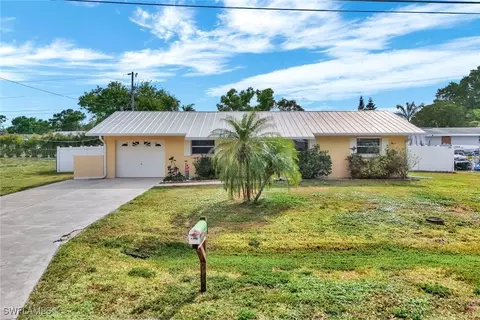 1319 Old Bridge Rd, North Fort Myers, FL 33917