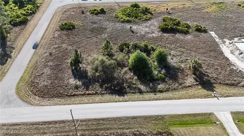 920 Manresa Ave S, Lehigh Acres, FL 33974
