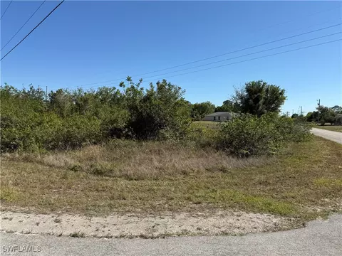 1106 Belgrave St, Fort Myers, FL 33913