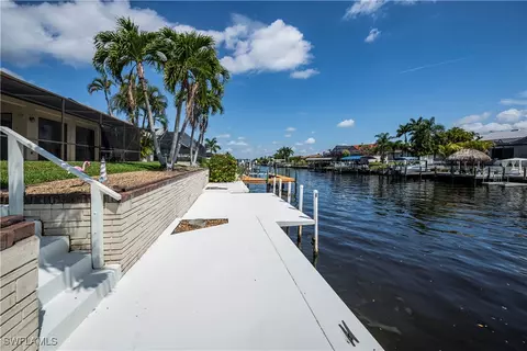 1903 SE 10th Ave, Cape Coral, FL 33990