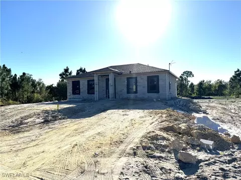 905 5th Ave, Lehigh Acres, FL 33972