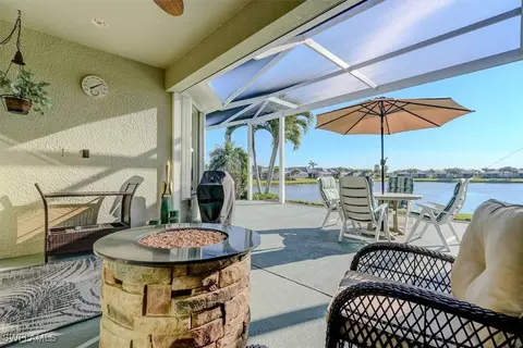 1321 Lavaca Ct, Cape Coral, FL 33991