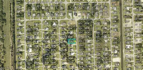 1025 Acroft Ave, Lehigh Acres, FL 33971