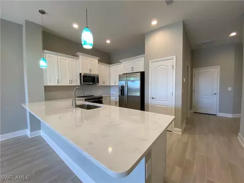 1927 Nottingham Trl, Punta Gorda, FL 33980