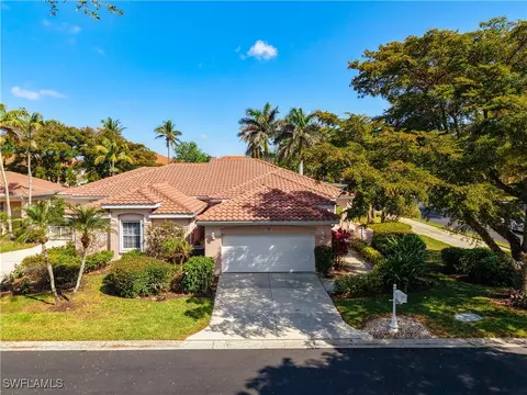 9203 Las Maderas Dr, Bonita Springs, FL 34135
