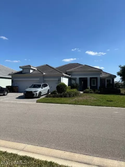 13662 Edgewater Trace Dr, Fort Myers, FL 33905