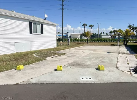 19681 Summerlin Apt 495 Rd, Fort Myers, FL 33908