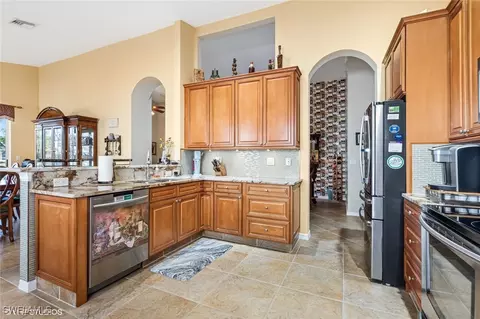 9386 Springview Loop, Estero, FL 33928 photo 11