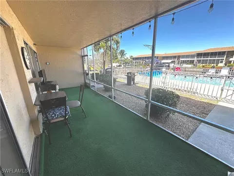 809 SE 46th Ln #105, Cape Coral, FL 33904