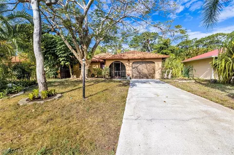 26955 Croise Dr, Bonita Springs, FL 34135