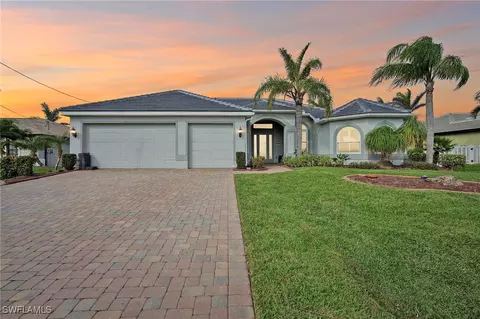 4118 SW 28th Ave, Cape Coral, FL 33914