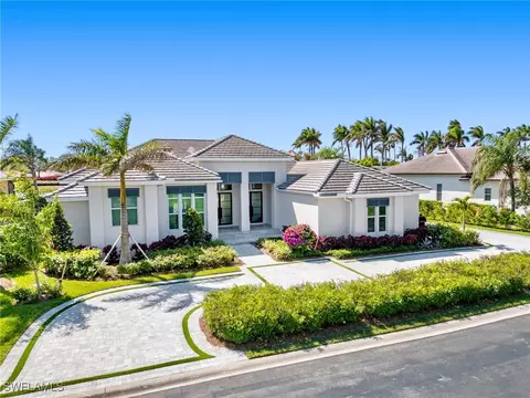 11391 Compass Point Dr, Fort Myers, FL 33908