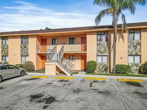 2700 Park Windsor Dr #711, Fort Myers, FL 33901