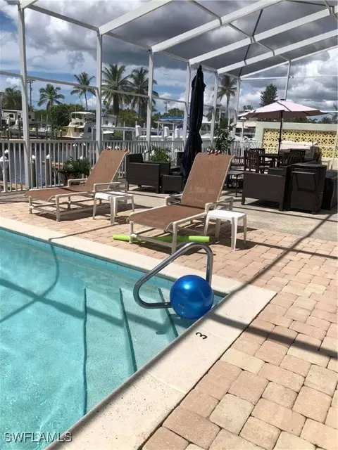 3211 Stringfellow Rd #102, Saint James City, FL 33956