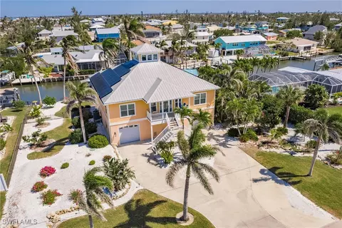 3704 Bayview Ave, Saint James City, FL 33956