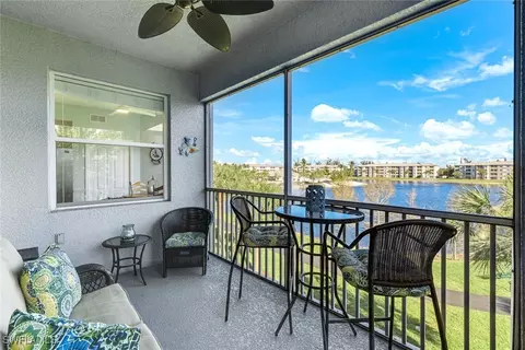 16605 Lake Circle Dr #337, Fort Myers, FL 33908