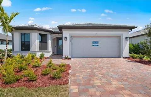 17122 Oakstead Dr, Alva, FL 33920