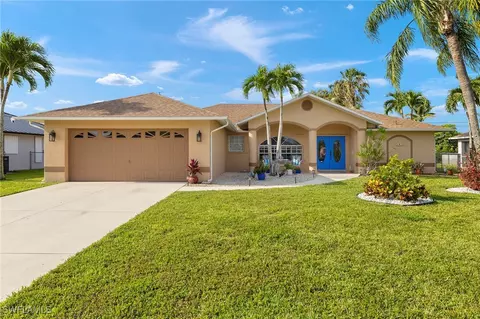 402 SE 21st St, Cape Coral, FL 33990