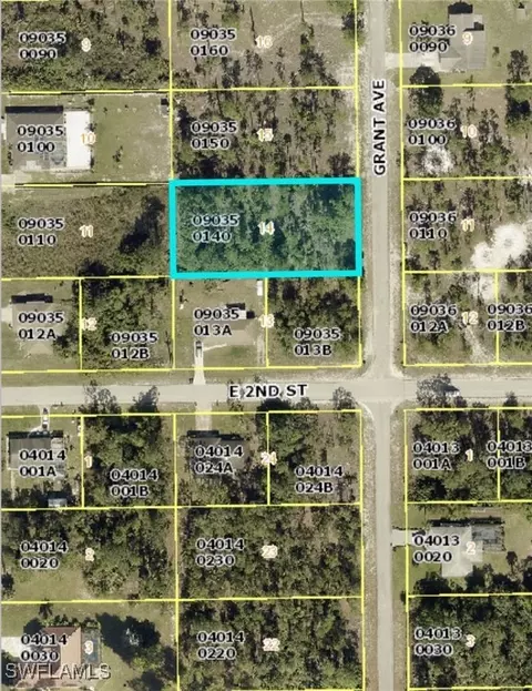 203 Grant Ave, Lehigh Acres, FL 33936