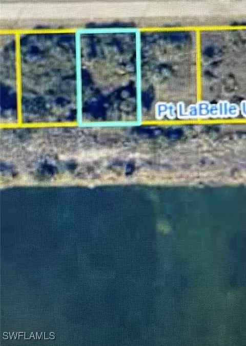 8039 Sunrise Cir, Labelle, FL 33935