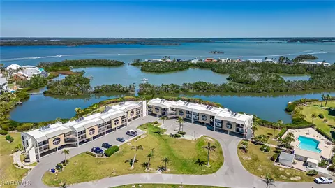 20 Bay Village Dr #147, Fort Myers Beach, FL 33931