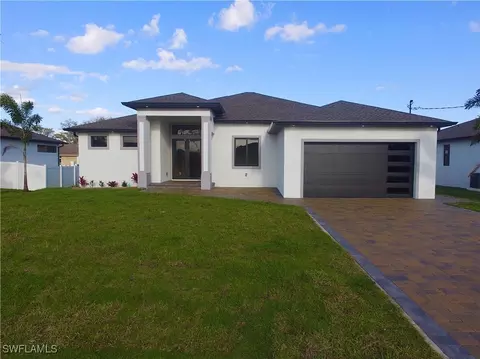 1012 Angelo Ave, Lehigh Acres, FL 33971