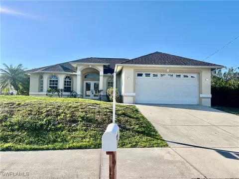 3805 12th St W, Lehigh Acres, FL 33971