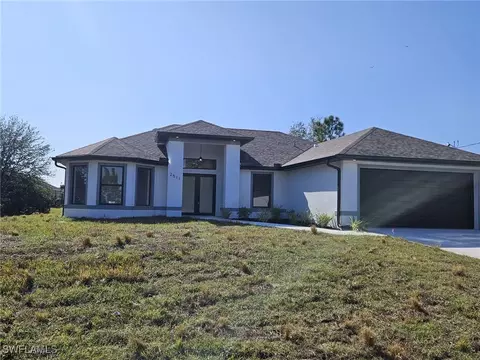 3707 34th St SW, Lehigh Acres, FL 33976