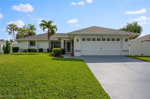 921 SW 6th Pl, Cape Coral, FL 33991